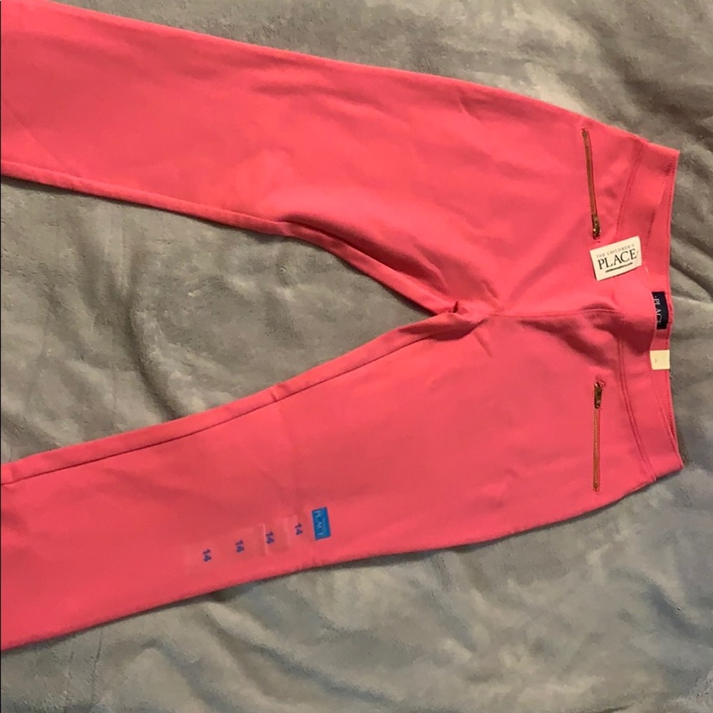 Children jeggings.